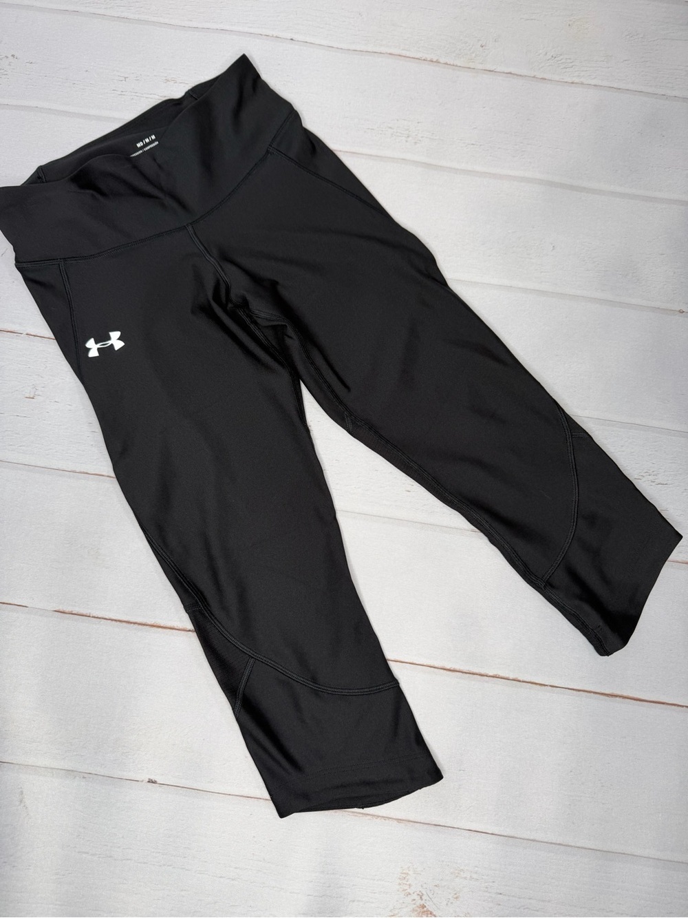 Under Armour HeatGear Compression Black Capri Leggings Size Medium